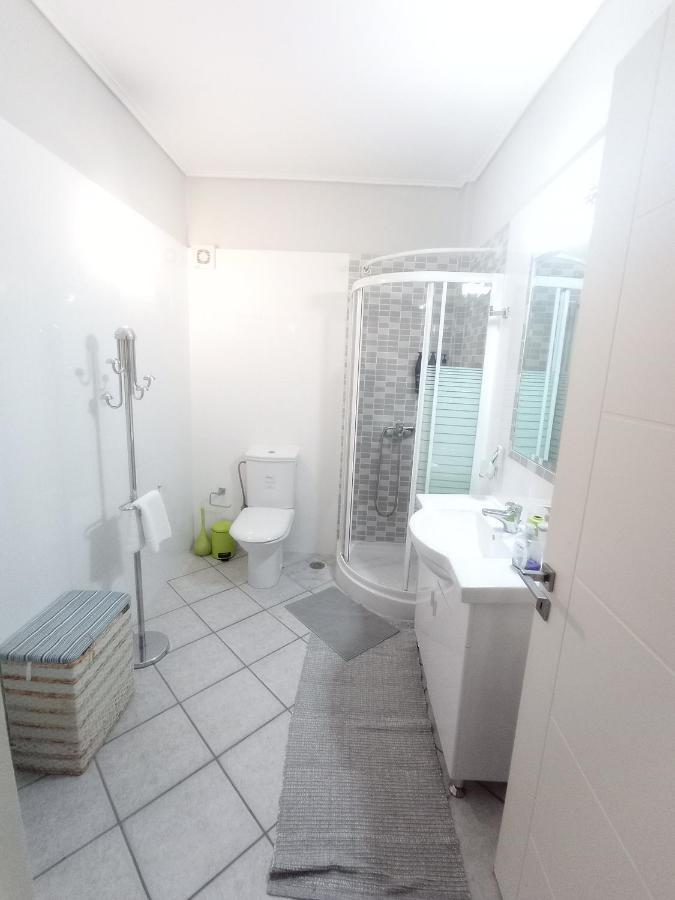 Galini Apartment Near Sea, Port And Airport Artémida Eksteriør bilde